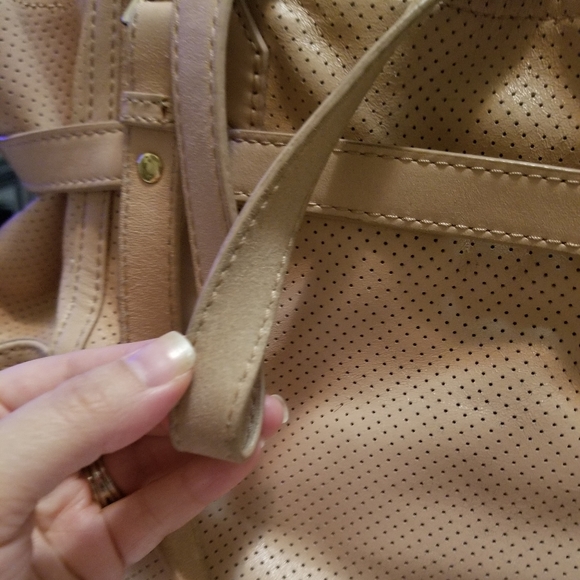 Michael Kors Extra Large Bag with pinhole pattern - Picture 6 of 6